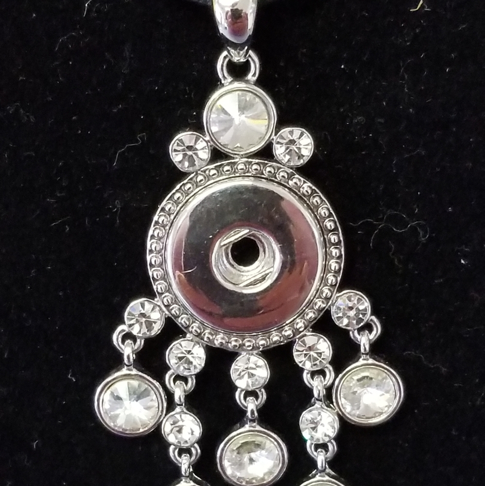 RHINESTONES BALE MAGNOLIA & VINE HOLDS 18MM SNAP - Picture 2 of 2